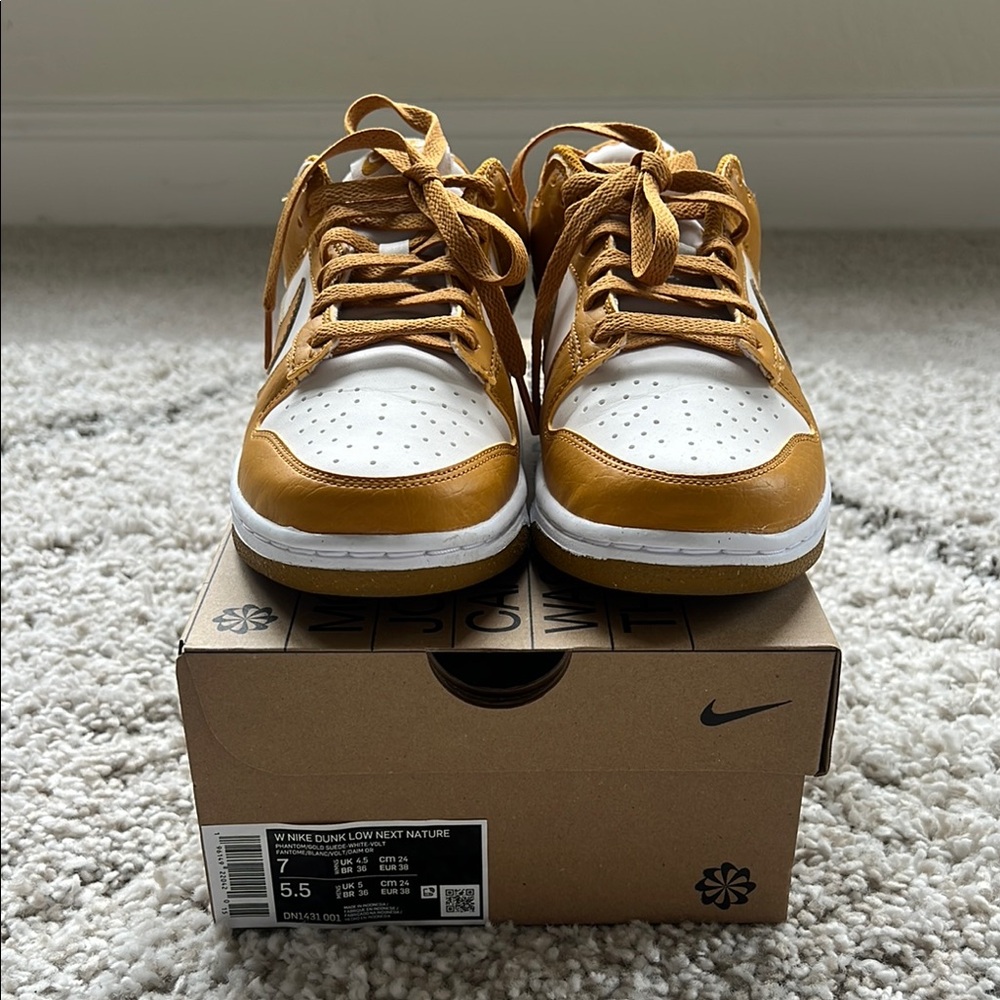 Women’s Nike Dunk Low Next Nature - Picture 3 of 7